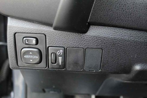 Used 2017 Toyota Corolla LE image 14