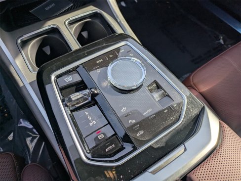 New 2025 BMW i7 eDrive50 w/ Premium Package image 18