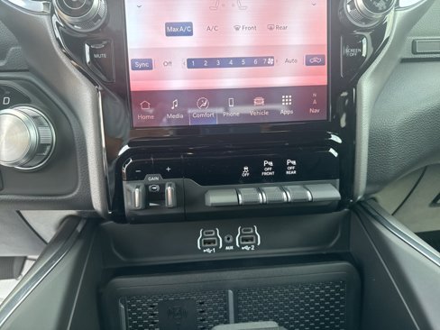 New 2026 RAM 1500 Laramie w/ Sport Appearance Package image 31