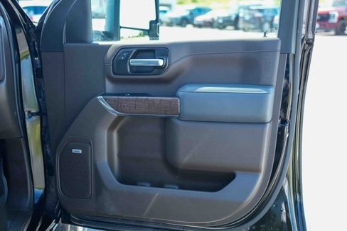 Used 2023 GMC Sierra 2500 Denali image 17