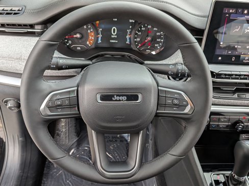 Certified 2024 Jeep Compass Latitude w/ Sun and Sound Group image 18
