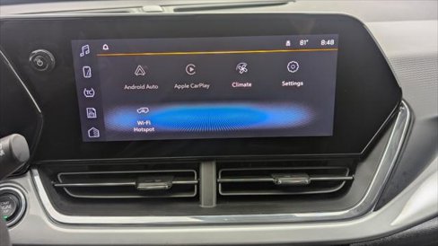 Used 2025 Chevrolet Trax LT image 28