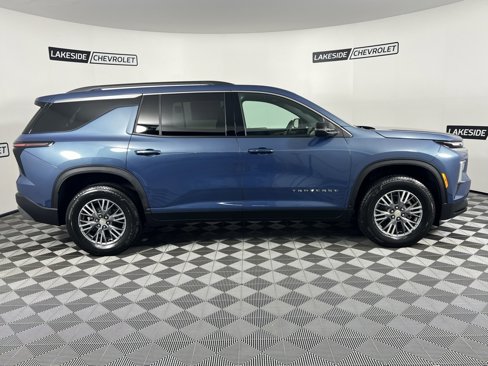 New 2025 Chevrolet Traverse LT w/ LPO, Floor Liner Package image 7