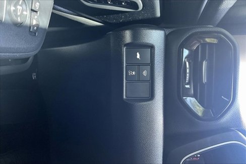 Used 2025 Honda Pilot Elite image 16