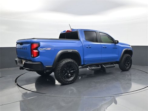 Used 2025 Chevrolet Colorado ZR2 w/ Technology Package image 5