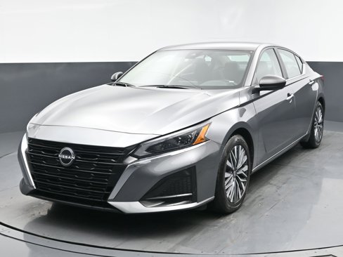 Used 2024 Nissan Altima 2.5 SV image 22