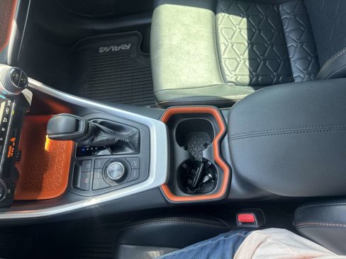 Used 2019 Toyota RAV4 Adventure image 16