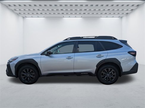 Used 2023 Subaru Outback Onyx Edition image 7