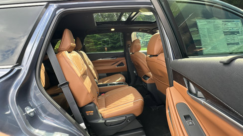 New 2026 INFINITI QX60 Autograph w/ Dark Cargo Package image 11