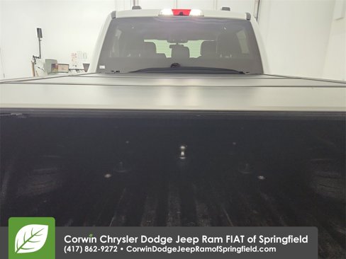 Used 2025 Ford F250 Lariat w/ Chrome Package image 32