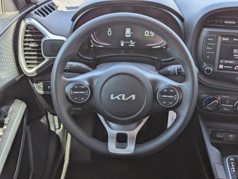 Certified 2023 Kia Soul LX image 16