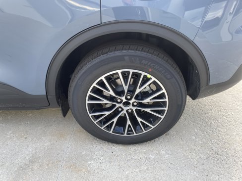 New 2026 Ford Escape SE image 13