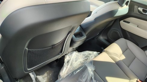 New 2026 Volvo XC60 B5 Plus w/ Climate Package image 32