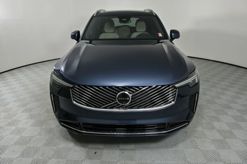 New 2026 Volvo XC90 B6 Plus w/ Protection Package Premier image 36