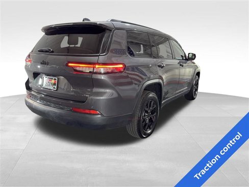 Used 2024 Jeep Grand Cherokee L Laredo image 4