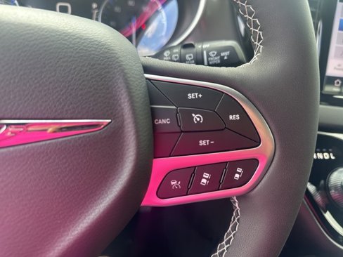 New 2025 Chrysler Voyager LX image 18