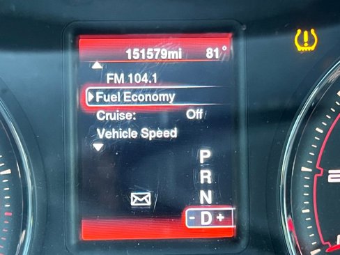 Used 2014 Dodge Charger SE w/ Connectivity Group image 16