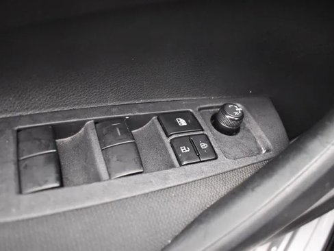 Used 2024 Toyota Corolla LE image 20