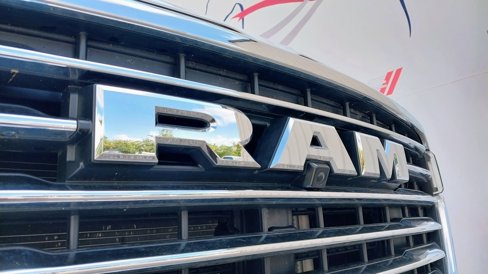 Used 2025 RAM 1500 Laramie image 2