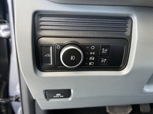 New 2026 Ford F250 4x4 Crew Cab Super Duty image 10