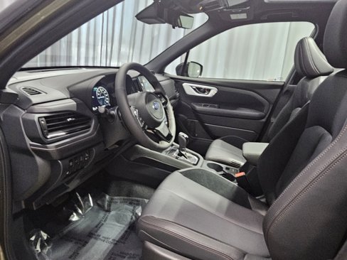 New 2025 Subaru Forester Touring image 9