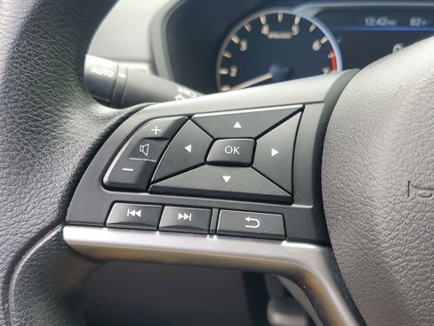Used 2024 Nissan Altima 2.5 SV image 21