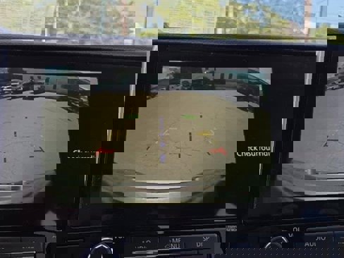 Used 2025 Nissan Frontier SV image 91