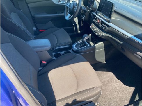 Used 2023 Kia Forte LXS image 28