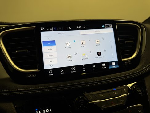 New 2026 Chrysler Pacifica Limited w/ S Appearance Package image 33