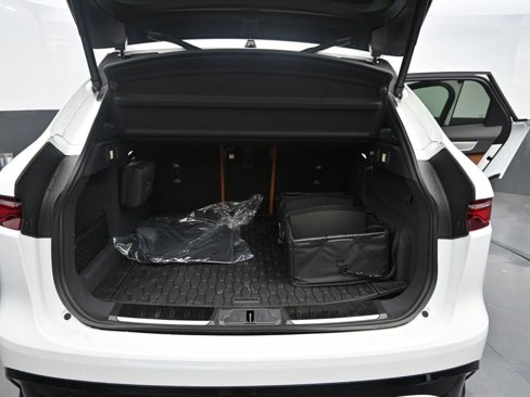 New 2025 Jaguar F-PACE R-Dynamic S image 14