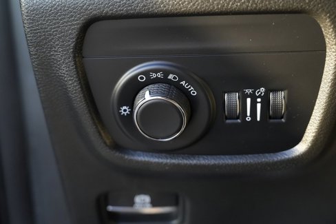 Used 2023 Jeep Grand Cherokee L Laredo image 49