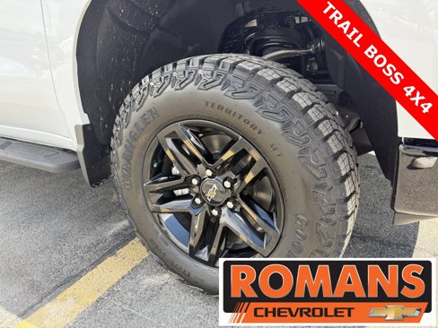 New 2025 Chevrolet Silverado 1500 LT Trail Boss w/ Convenience Package II image 5