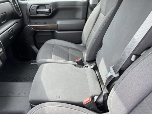 Used 2021 Chevrolet Silverado 1500 RST image 17