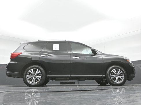 Used 2020 Nissan Pathfinder SV image 31