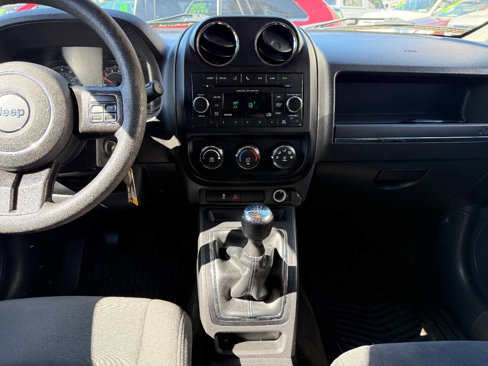 Used 2016 Jeep Patriot Sport image 16