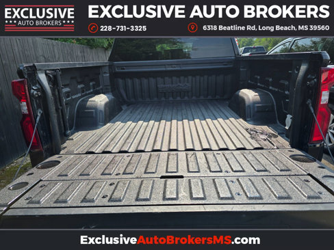Used 2022 Chevrolet Silverado 1500 High Country w/ Technology Package image 40