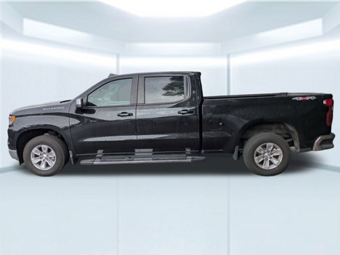 Used 2023 Chevrolet Silverado 1500 LT w/ Protection Package image 7