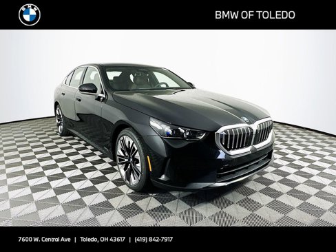New 2026 BMW 540i xDrive w/ Executive Package image 1
