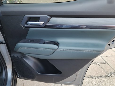 New 2026 GMC Terrain AT4 w/ Convenience Package III image 41