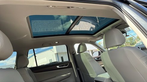 New 2025 Volkswagen Atlas SEL Premium R-Line image 12
