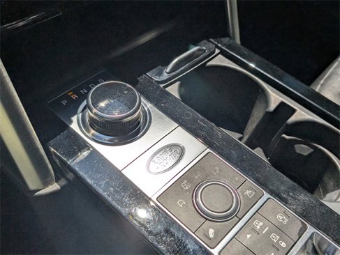 Used 2020 Land Rover Discovery HSE image 24