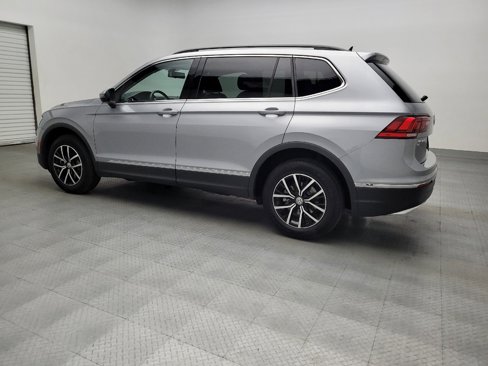 Used 2021 Volkswagen Tiguan SEL image 3