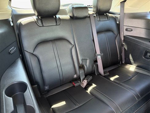 Used 2024 MAZDA CX-90 3.3 Turbo w/ Preferred Plus image 16