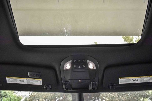 New 2026 Chrysler Pacifica Limited image 15