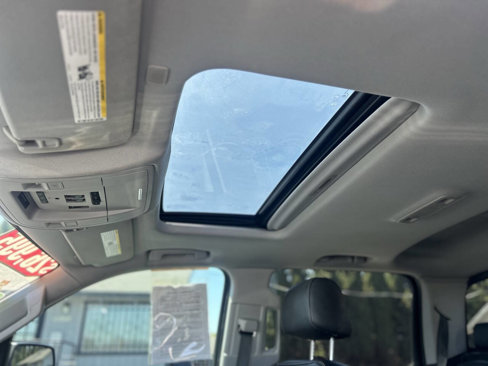 Used 2018 Chevrolet Silverado 1500 LTZ Z71 image 17