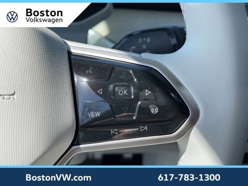 New 2025 Volkswagen ID. Buzz 1st Edition image 12