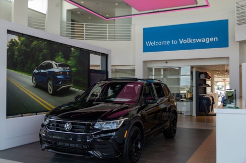 New 2025 Volkswagen Atlas Cross Sport SE image 7
