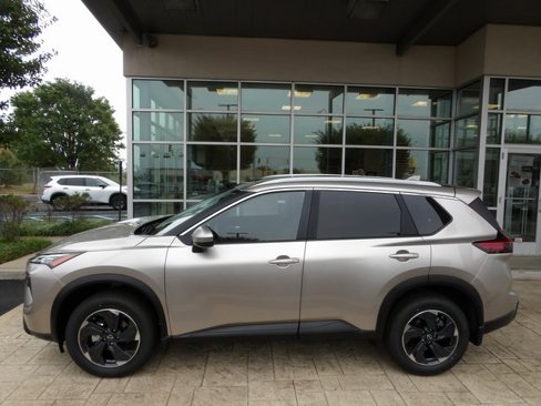New 2026 Nissan Rogue SV image 4
