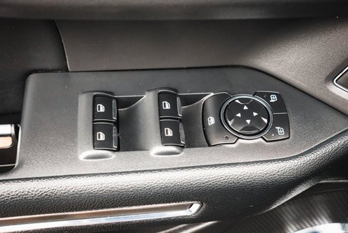 Used 2023 Ford Expedition XLT image 15