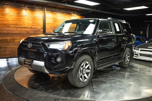 Used 2024 Toyota 4Runner TRD Off-Road Premium image 2